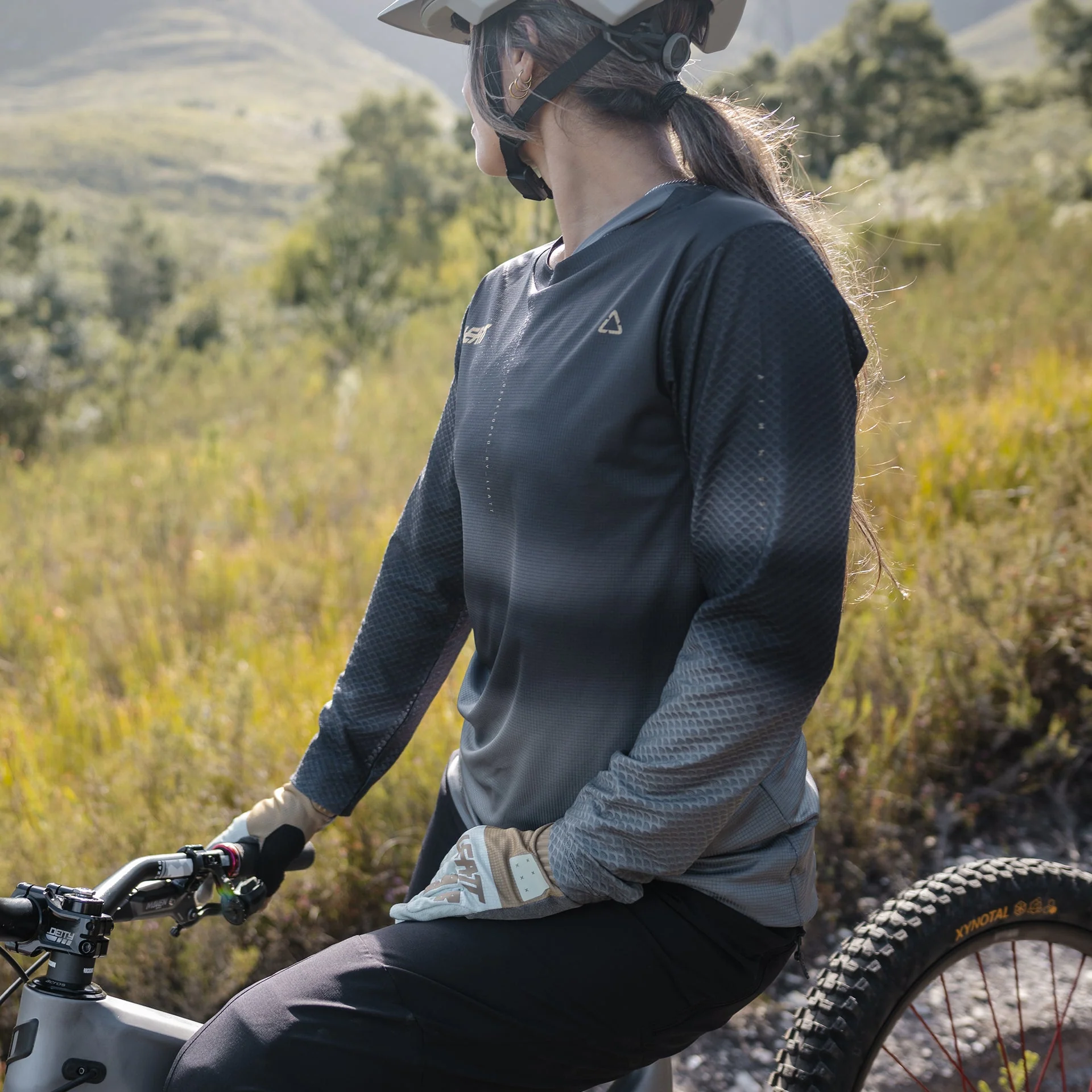 Jersey MTB Trail 3.0 - Long Sleeve - Women - Image 14