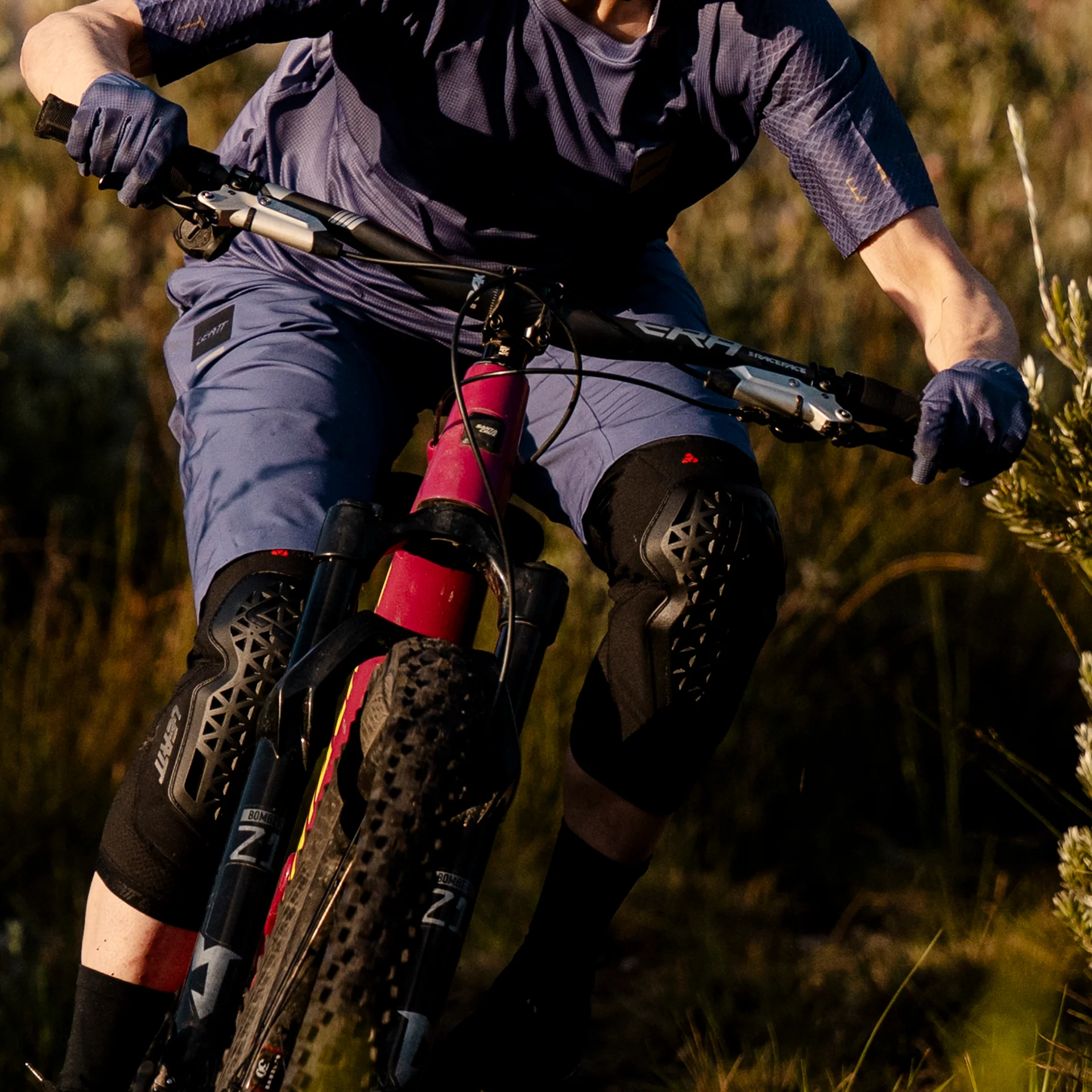 Knee Guard FlexMesh - Image 3